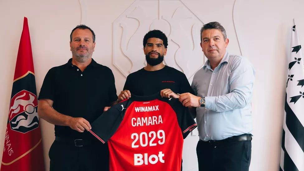 雷恩官方宣布引进卡马拉 支付800万欧元从布雷斯特签下中场