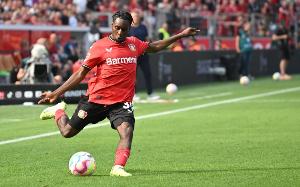 TA：利物浦推进弗林蓬谈判，球员方面对转会越来越有信心